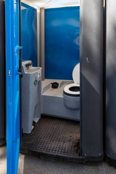 Best Portable toilet rental cost  in Adrian, MO